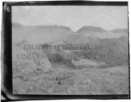 [18.B] Excavation of the northwest corner of the mastaba A of Ka-mena